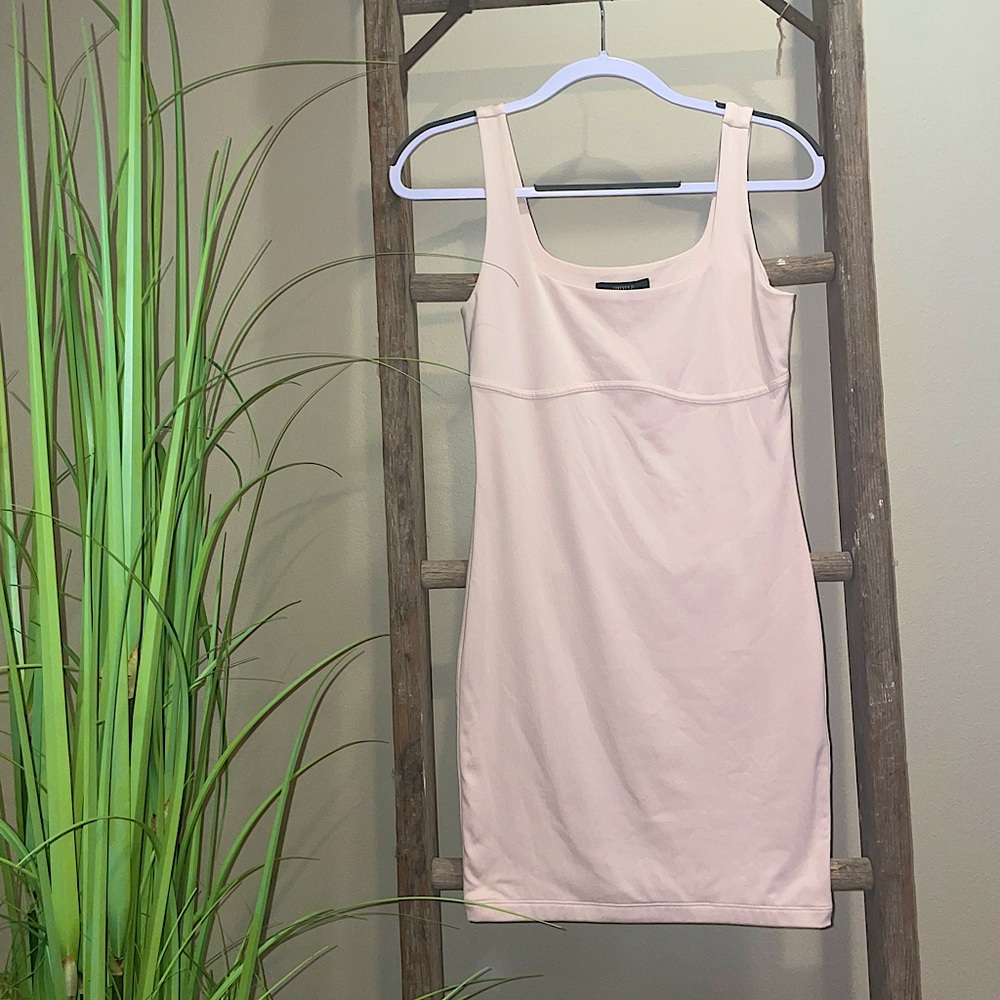 Ballet light pink body con mini dress 🩰